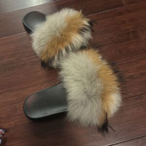 Faux Fur Women's Sandals - Black and Tan